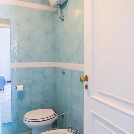 Vintage House * Capri