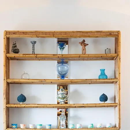 Vintage House * Capri